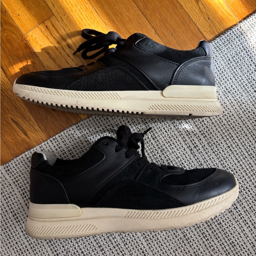 Everlane Minimalist Leather Trainer Sneakers